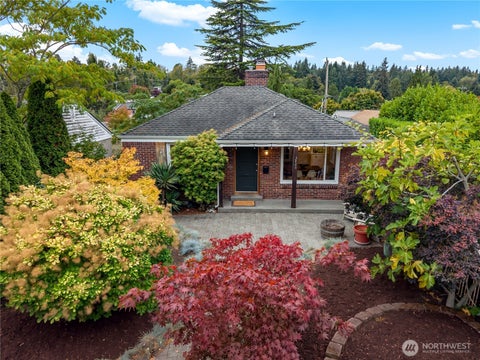 Photo of 3825 33rd Avenue W, Seattle, WA 98199 (MLS # 2584991)
