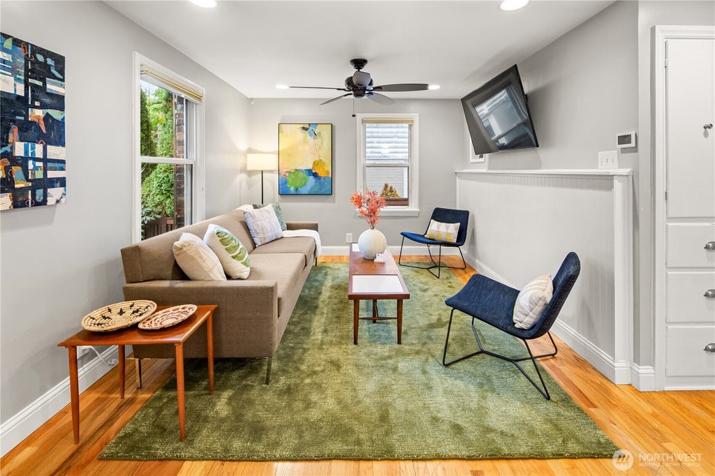 Photo of 3825 33rd Avenue W, Seattle, WA 98199 (MLS # 2584991)