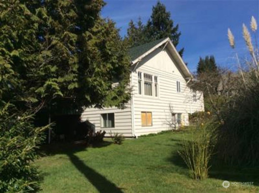 Photo of 240 5th Avenue W, Kirkland, WA 98033 (MLS # 2050970)