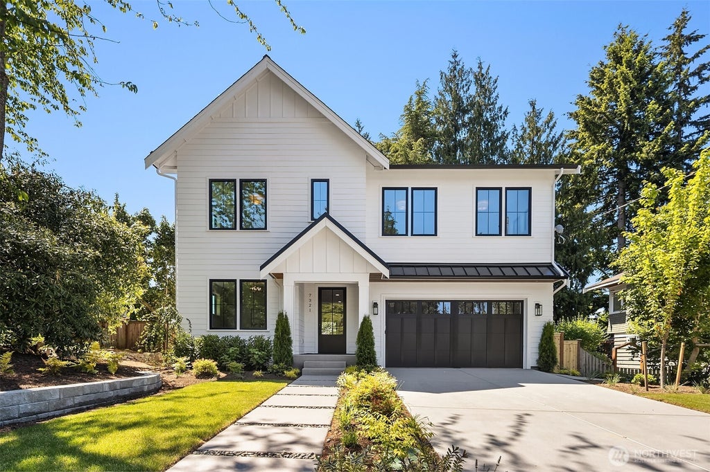 Photo of 7321 48th Avenue NE, Seattle, WA 98115 (MLS # 2533725)