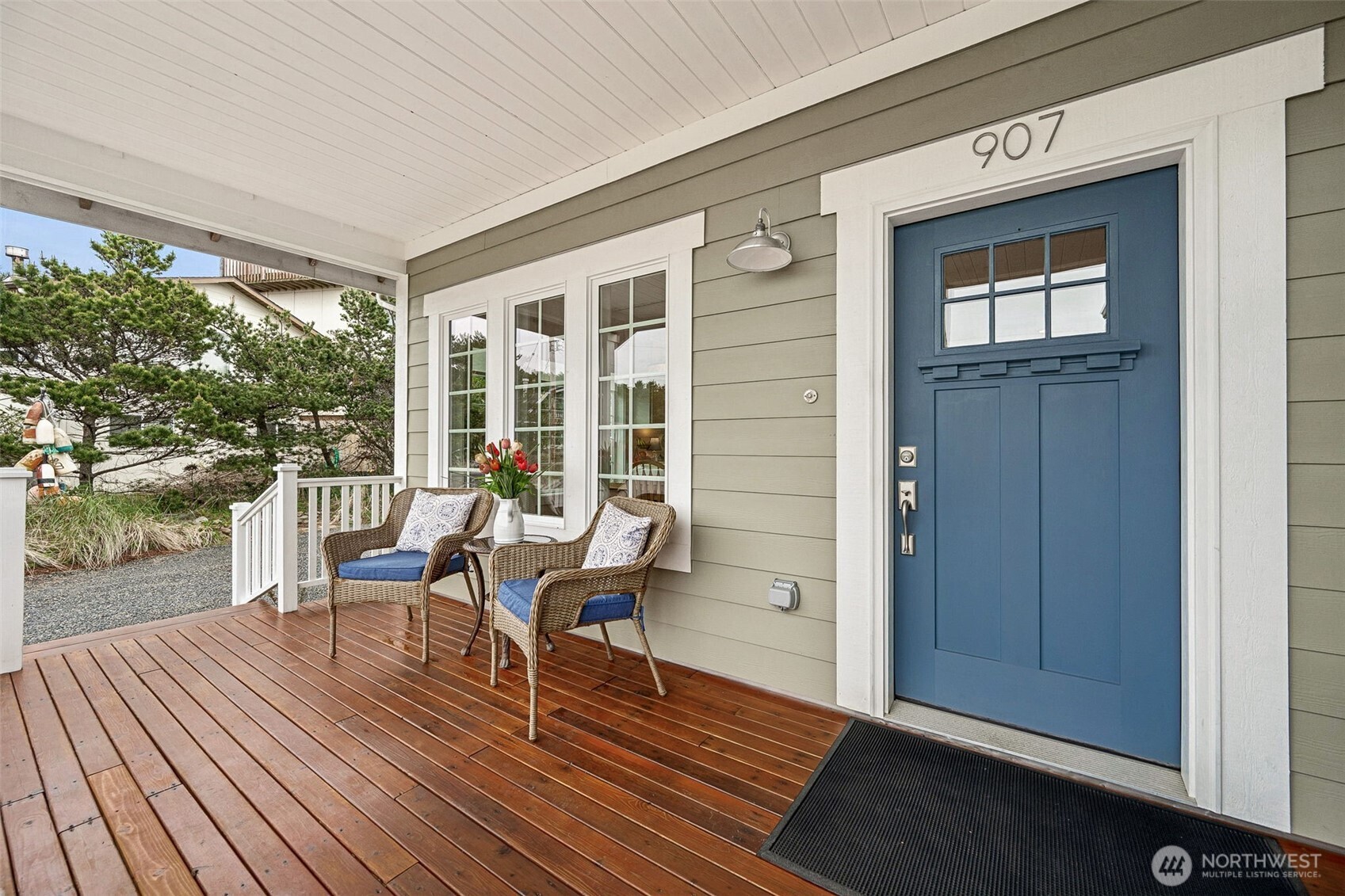 907 Tall Ships Court SW