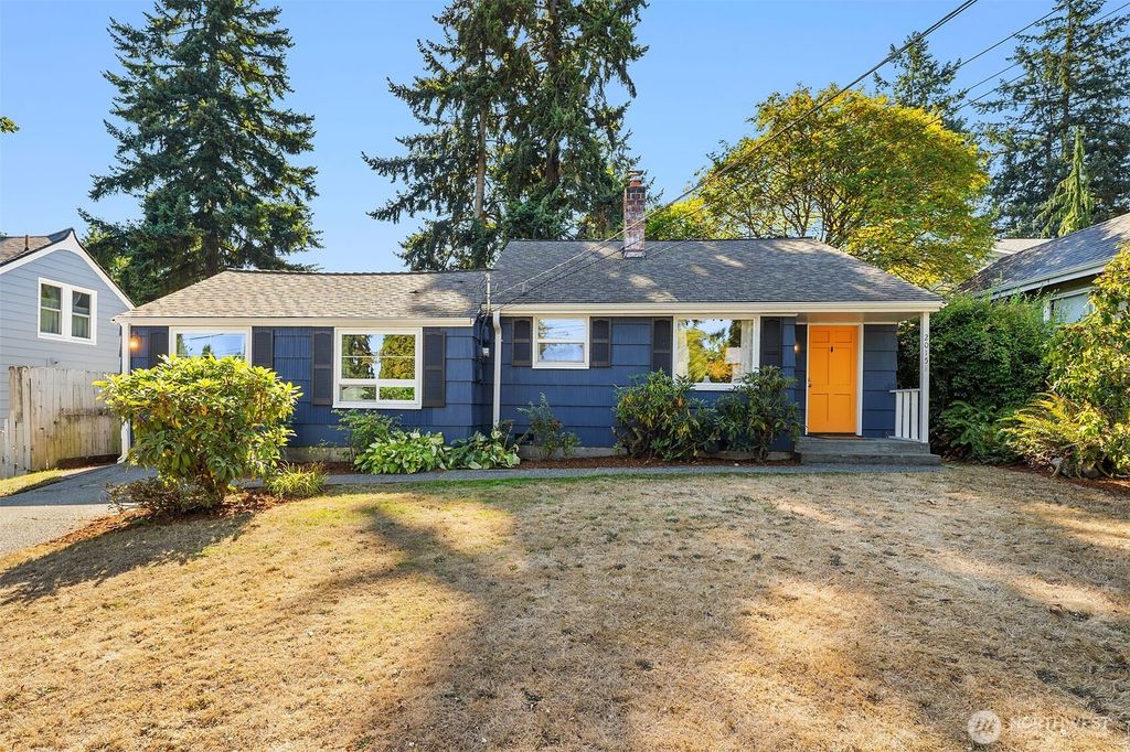 Photo of 2015 N 143rd Street, Seattle, WA 98133 (MLS # 2435918)