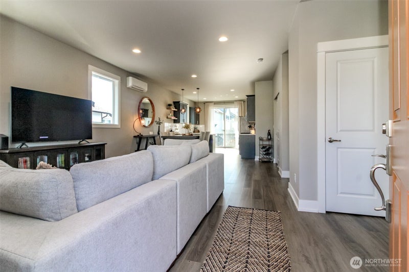 19014 132nd Street E