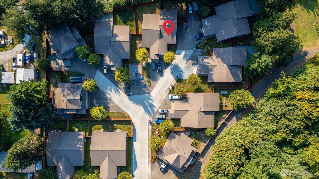 Photo of 425 Oak Hill Lane, Burlington, WA 98233 (MLS # 2484266)