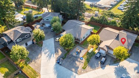 Photo of 425 Oak Hill Lane, Burlington, WA 98233 (MLS # 2484266)