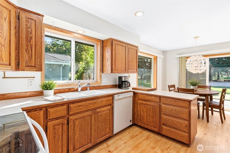 6891 Raspberry Drive
