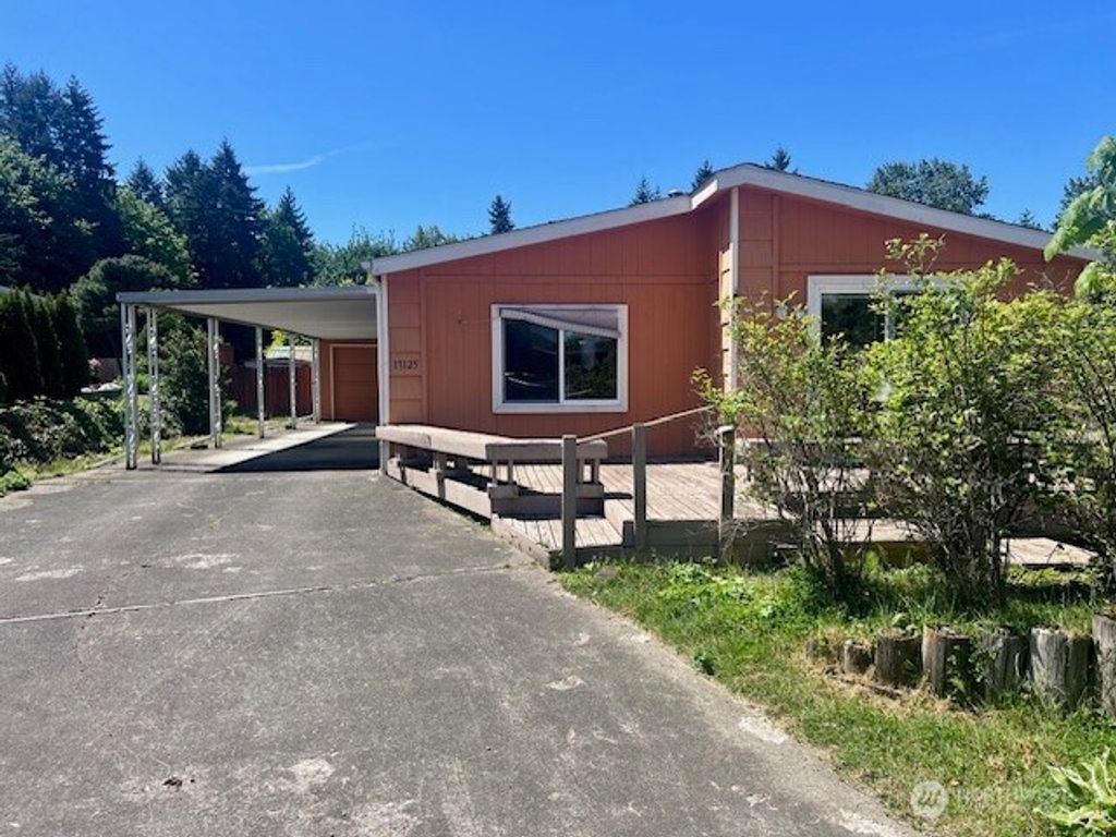 Photo of 17125 Woodcrest Drive NE, Bothell, WA 98011 (MLS # 2523751)