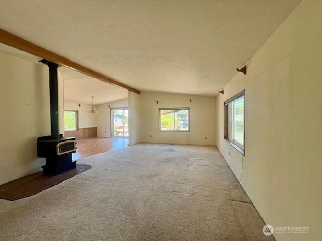 Photo of 17125 Woodcrest Drive NE, Bothell, WA 98011 (MLS # 2523751)