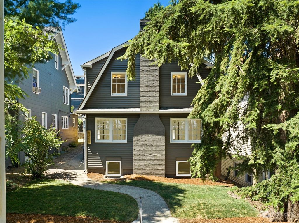 Photo of 5209 19th Avenue NE, Seattle, WA 98105 (MLS # 2267515)