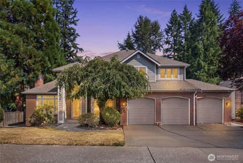 Photo of 10118 184th Avenue NE, Redmond, WA 98052 (MLS # 2573101)