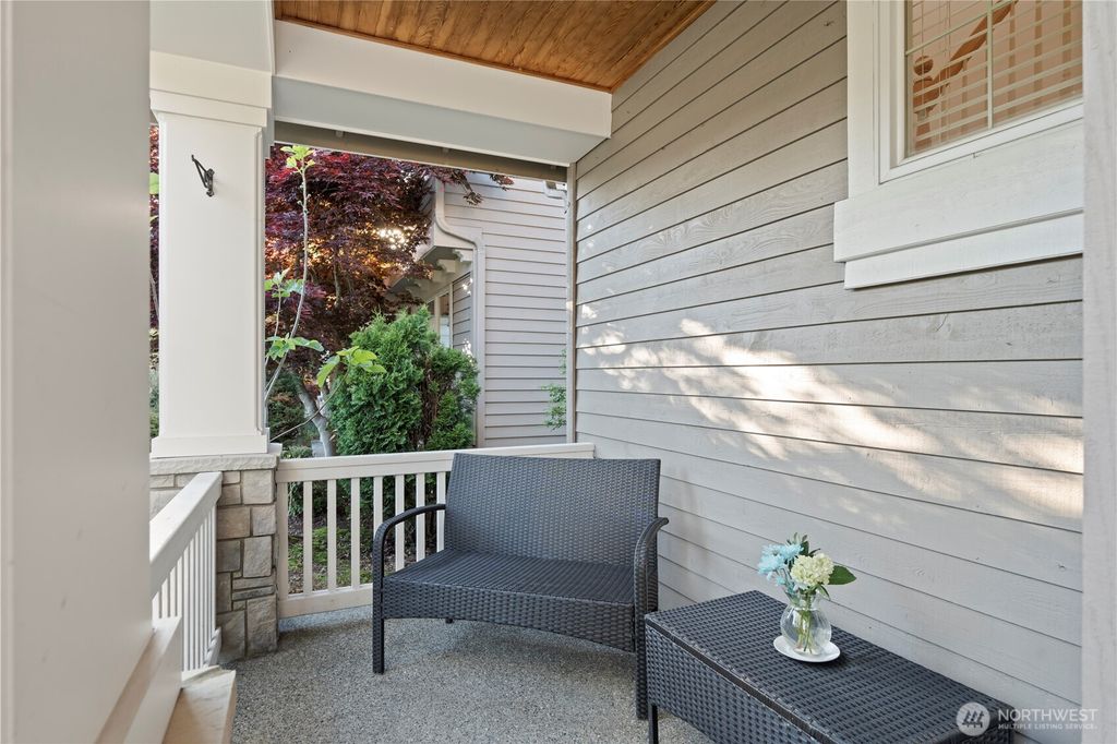 Photo of 11760 Hartford Way Way, Mukilteo, WA 98275 (MLS # 2342323)