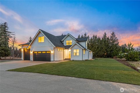 Photo of 6917 Red Ridge Drive, Lynden, WA 98264 (MLS # 2449615)
