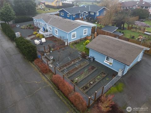 Photo of 1238 W 11th Street, Port Angeles, WA 98363 (MLS # 2467296)