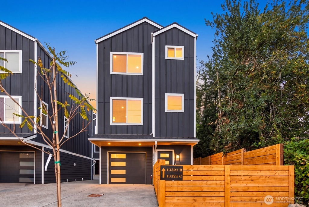 Photo of 13321 Third Avenue NE #D, Seattle, WA 98125 (MLS # 2584593)
