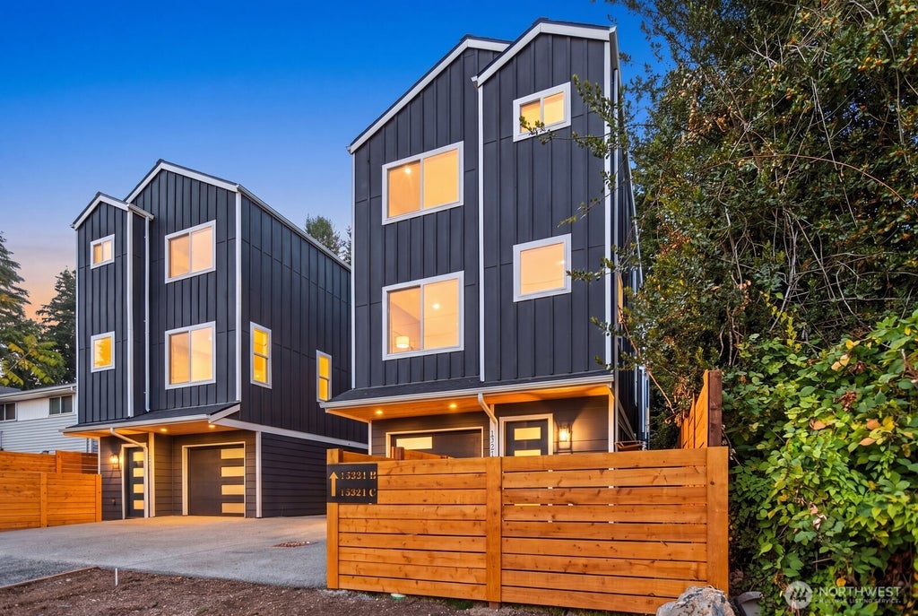 Photo of 13321 Third Avenue NE #D, Seattle, WA 98125 (MLS # 2584593)