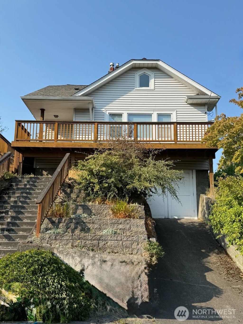 Photo of 332 NE 52nd Street, Seattle, WA 98105 (MLS # 2431168)