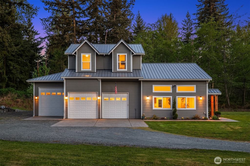 Photo of 13115 18th Avenue NW, Tulalip, WA 98271 (MLS # 2515251)