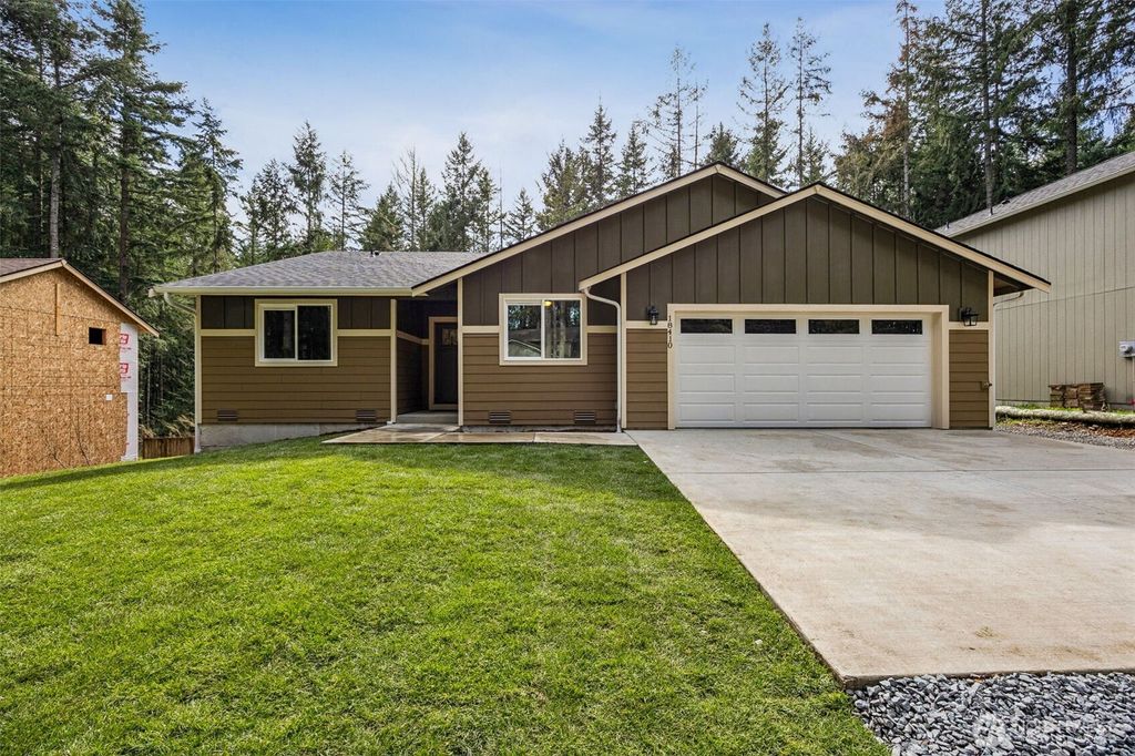 Photo of 18410 Rampart Drive SE, Yelm, WA 98597 (MLS # 2499847)