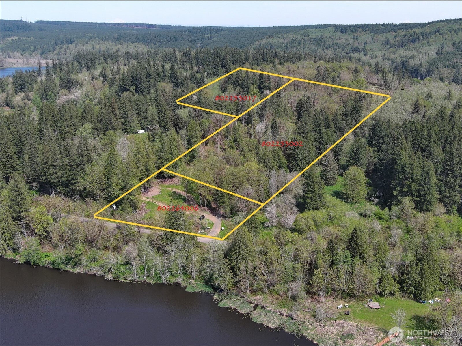 3 Leland Valley Road W