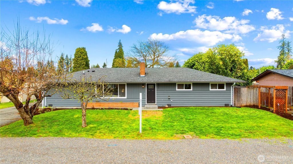 Photo of 5421 89th Street NE, Marysville, WA 98270 (MLS # 2354725)