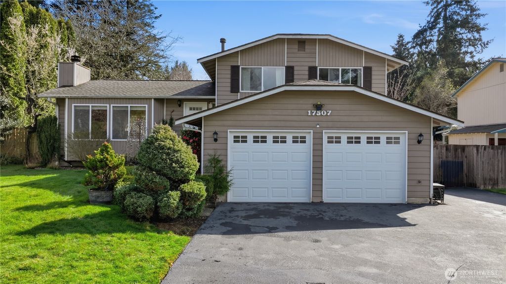 Photo of 17507 29th Drive SE, Bothell, WA 98012 (MLS # 2500604)