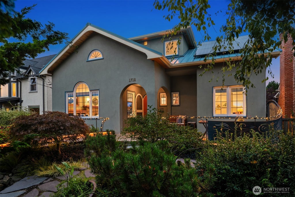 Photo of 1718 Palm Avenue SW, Seattle, WA 98116 (MLS # 2583498)