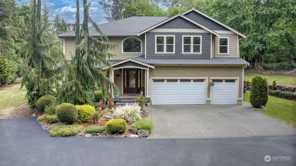 Photo of 14030 SE 208th Street, Kent, WA 98042 (MLS # 2076246)