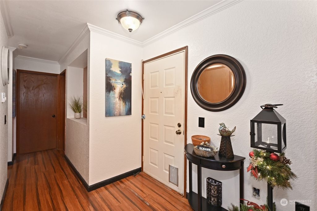 Photo of 12723 NE 172nd Lane, Woodinville, WA 98072 (MLS # 2181531)