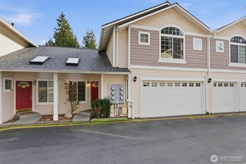 Photo of 5705 200th Street SW #D, Lynnwood, WA 98036 (MLS # 2480547)
