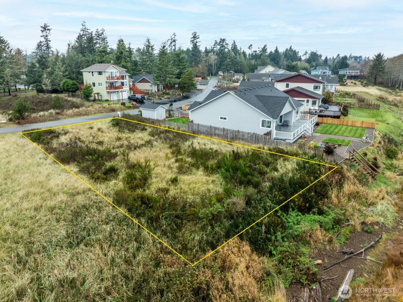130 Sunrise Avenue SE