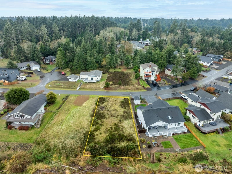 130 Sunrise Avenue SE