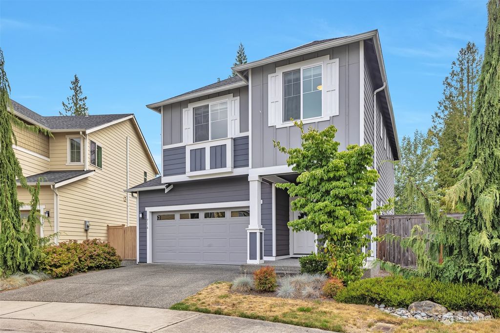Photo of 716 207th Street SW #15, Lynnwood, WA 98036 (MLS # 2148350)