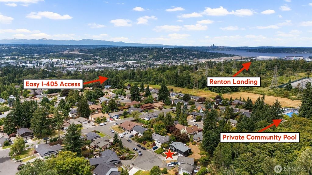 Photo of 2012 SE 18th Court, Renton, WA 98055 (MLS # 2409238)