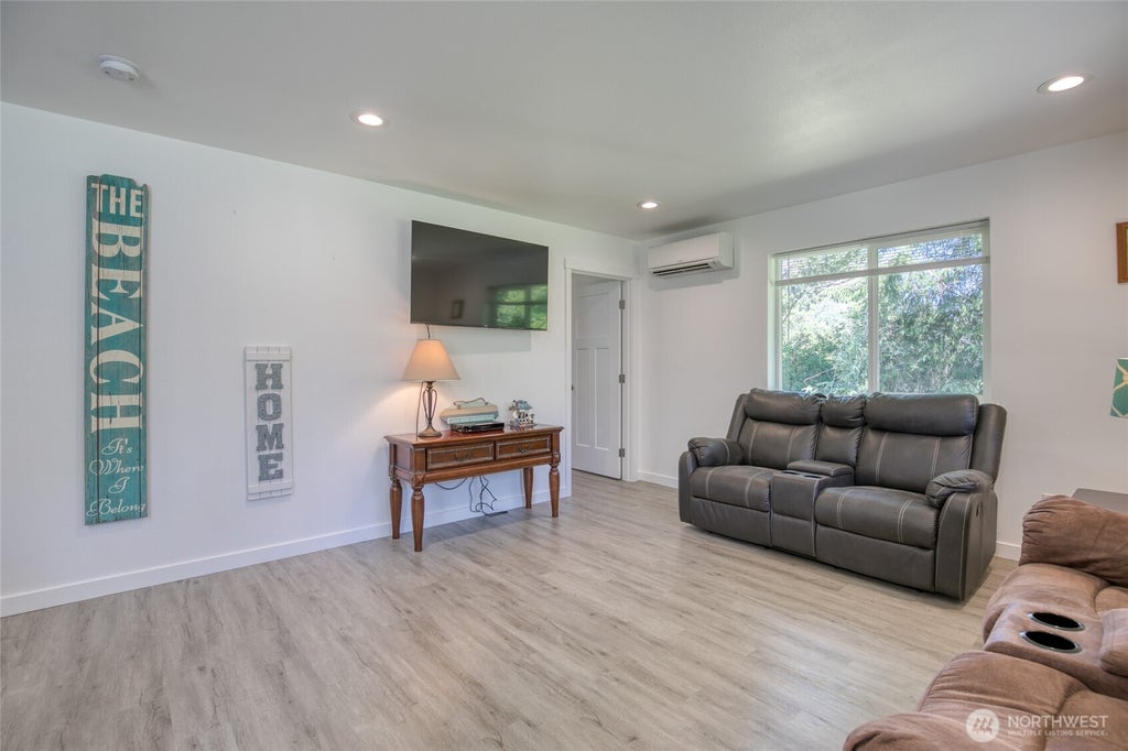 Photo of 101 Auriga Avenue SW, Ocean Shores, WA 98569 (MLS # 2537909)