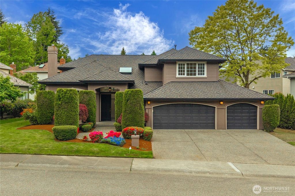 Photo of 5869 Mont Blanc Place NW, Issaquah, WA 98027 (MLS # 2524139)