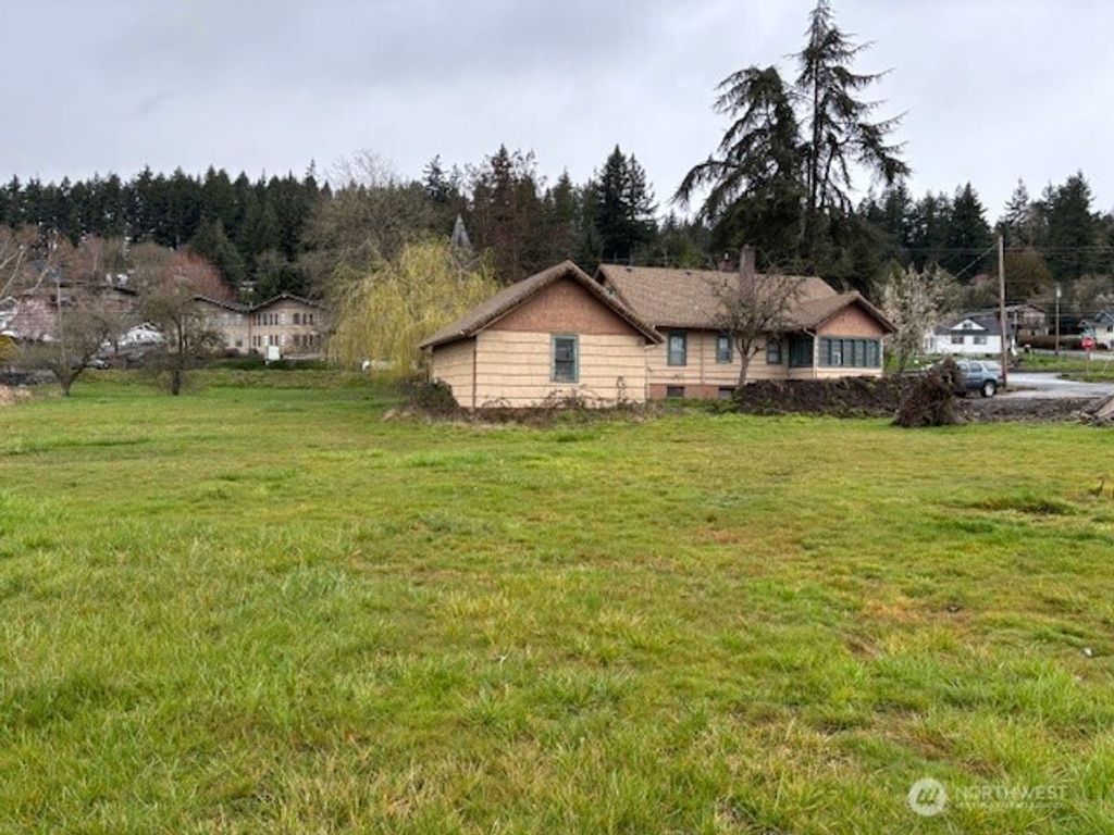 Photo of 1887 S Market Boulevard, Chehalis, WA 98532 (MLS # 2492474)