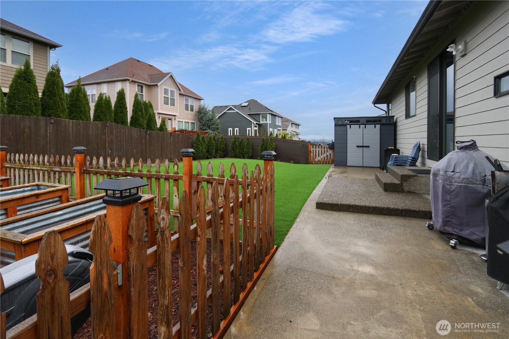 1664 Ridgeview Loop SE