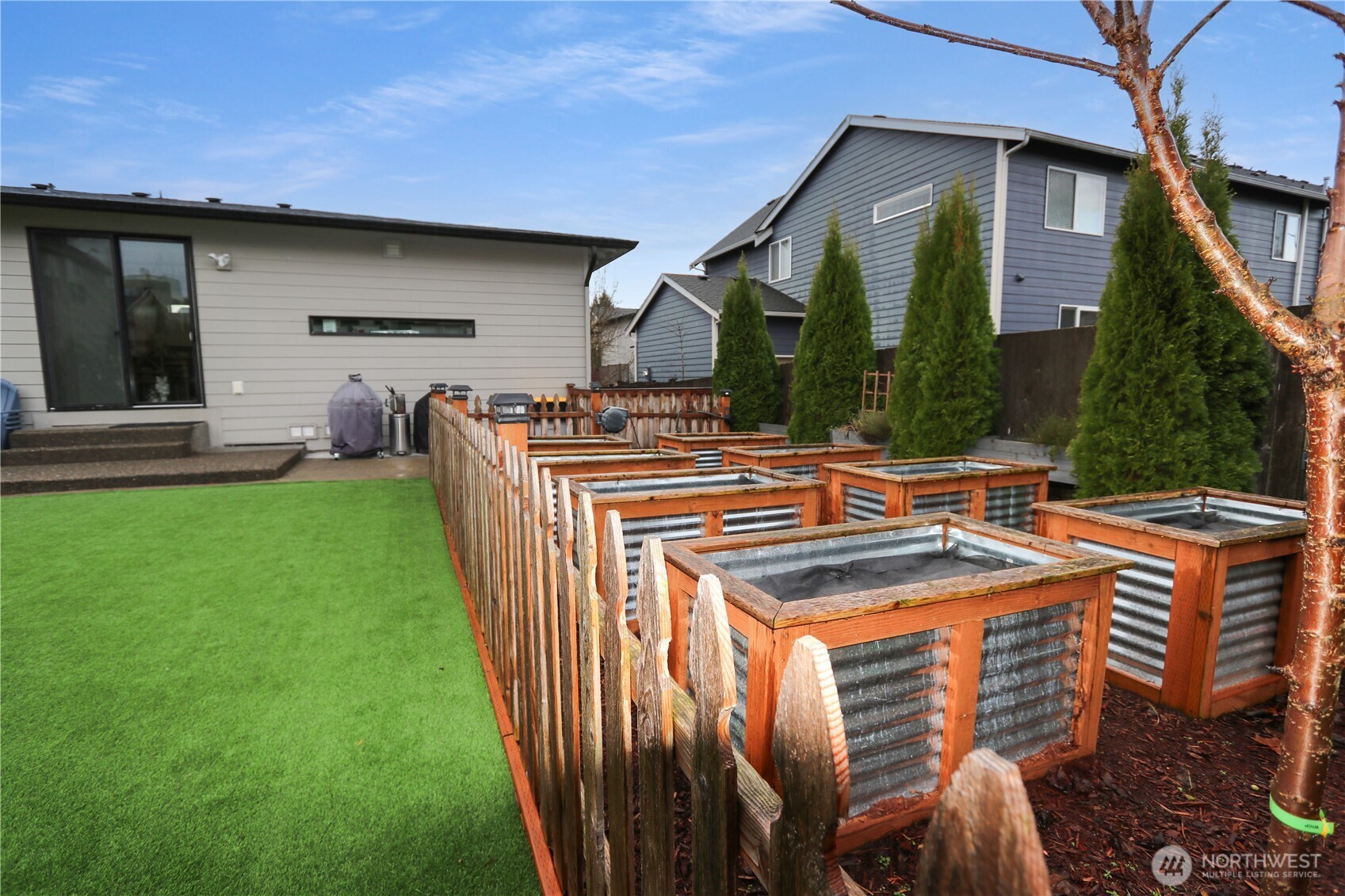 1664 Ridgeview Loop SE