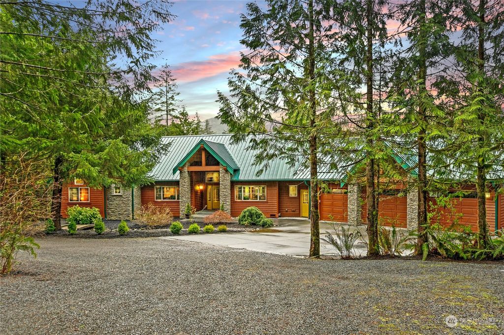 Photo of 6501 215th Avenue SE, Snohomish, WA 98290 (MLS # 2061955)