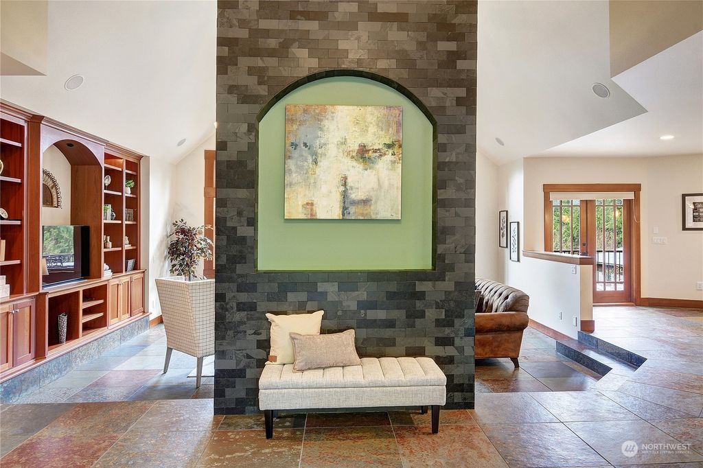 Photo of 6501 215th Avenue SE, Snohomish, WA 98290 (MLS # 2061955)