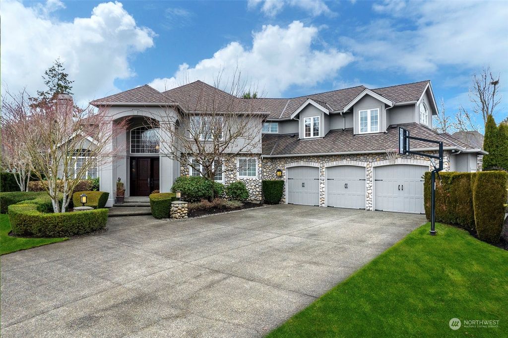 Photo of 1737 267th Court SE, Sammamish, WA 98075 (MLS # 2033876)