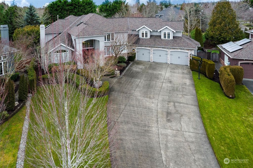 Photo of 1737 267th Court SE, Sammamish, WA 98075 (MLS # 2033876)