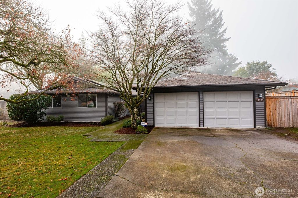 Photo of 12615 SE 27th Street, Bellevue, WA 98005 (MLS # 2464832)