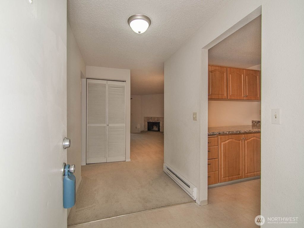 Photo of 14527 NE 40th Street #G204, Bellevue, WA 98007 (MLS # 2425129)
