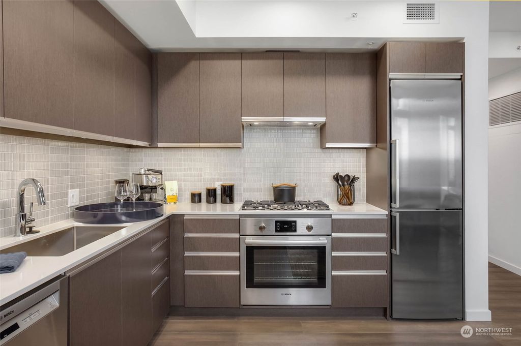 Photo of 800 Columbia Street #607, Seattle, WA 98104 (MLS # 2304281)