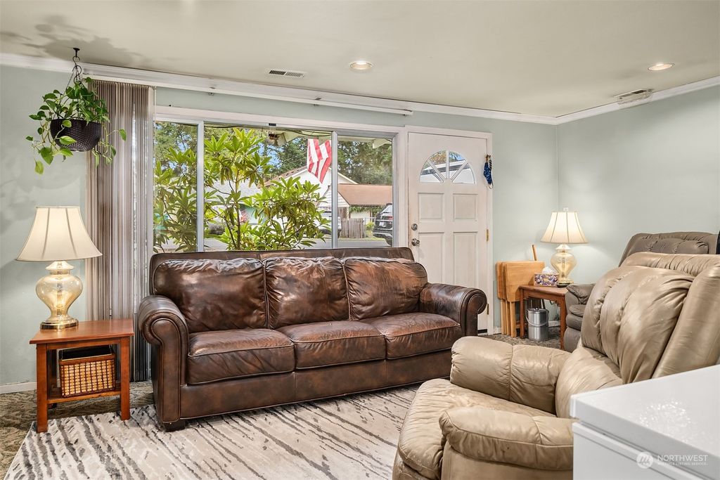 Photo of 5702 235th Street SW, Mountlake Terrace, WA 98043 (MLS # 2294195)