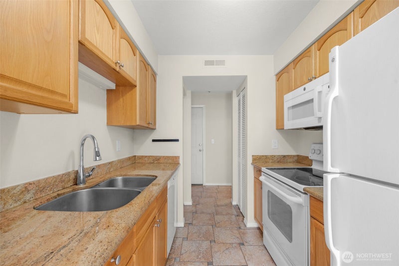 12525 NE 145th Place F107