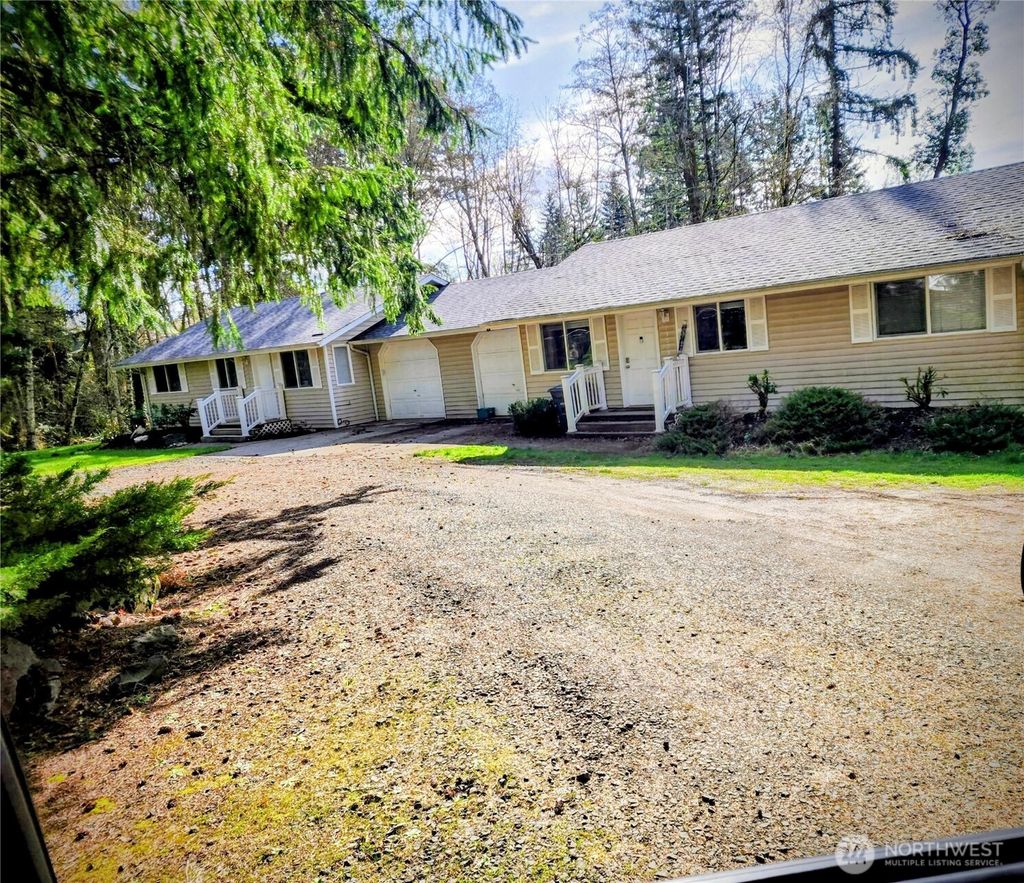Photo of 13023 94th Avenue NW, Wauna, WA 98329 (MLS # 2498430)