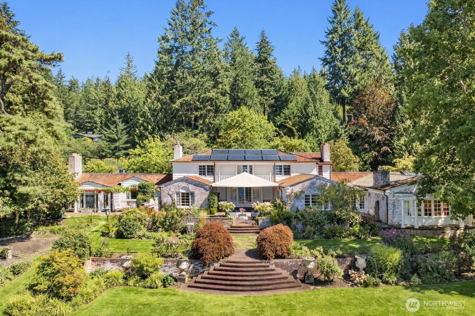 72 Olympic Drive NW