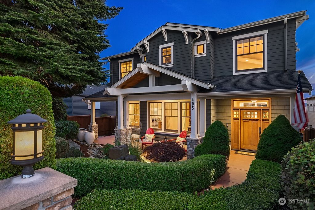 Photo of 405 8th Avenue W, Kirkland, WA 98033 (MLS # 2320188)